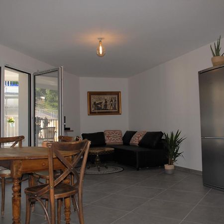La Providence Apartment อานซี ภายนอก รูปภาพ